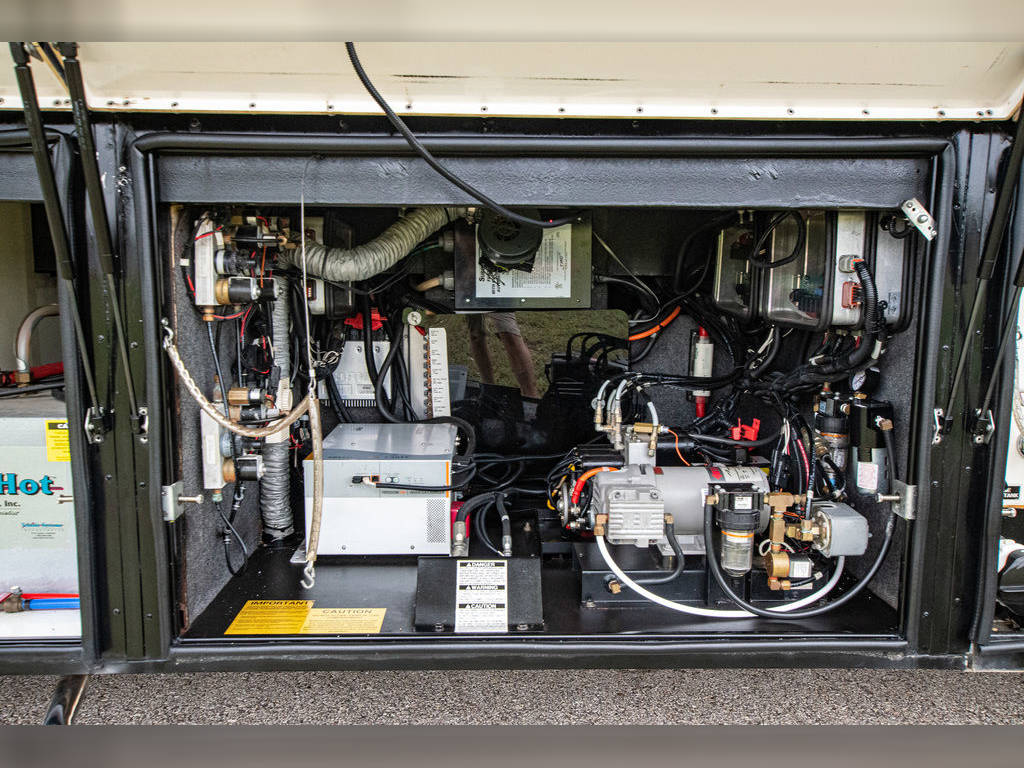 6169034e4220412f4d7eacf0.jpg